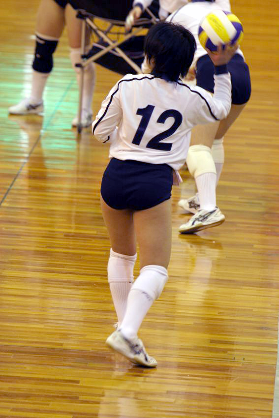 らぶりーバレーボール　01 ブルマ絶滅寸前でも頑張ってブルマを採用し続けた高校