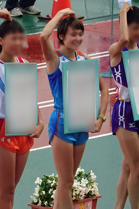 陸上女子コレクションVol.14　国体　陸上女子成年少年　鳥取県代表女子陸上　ミズノ製セパレートユニフォーム　走り高跳びマンぐり返し　ブルマ丸見え　ブルマ染み　ハイカット　ハイレグ　陸上　陸上女子