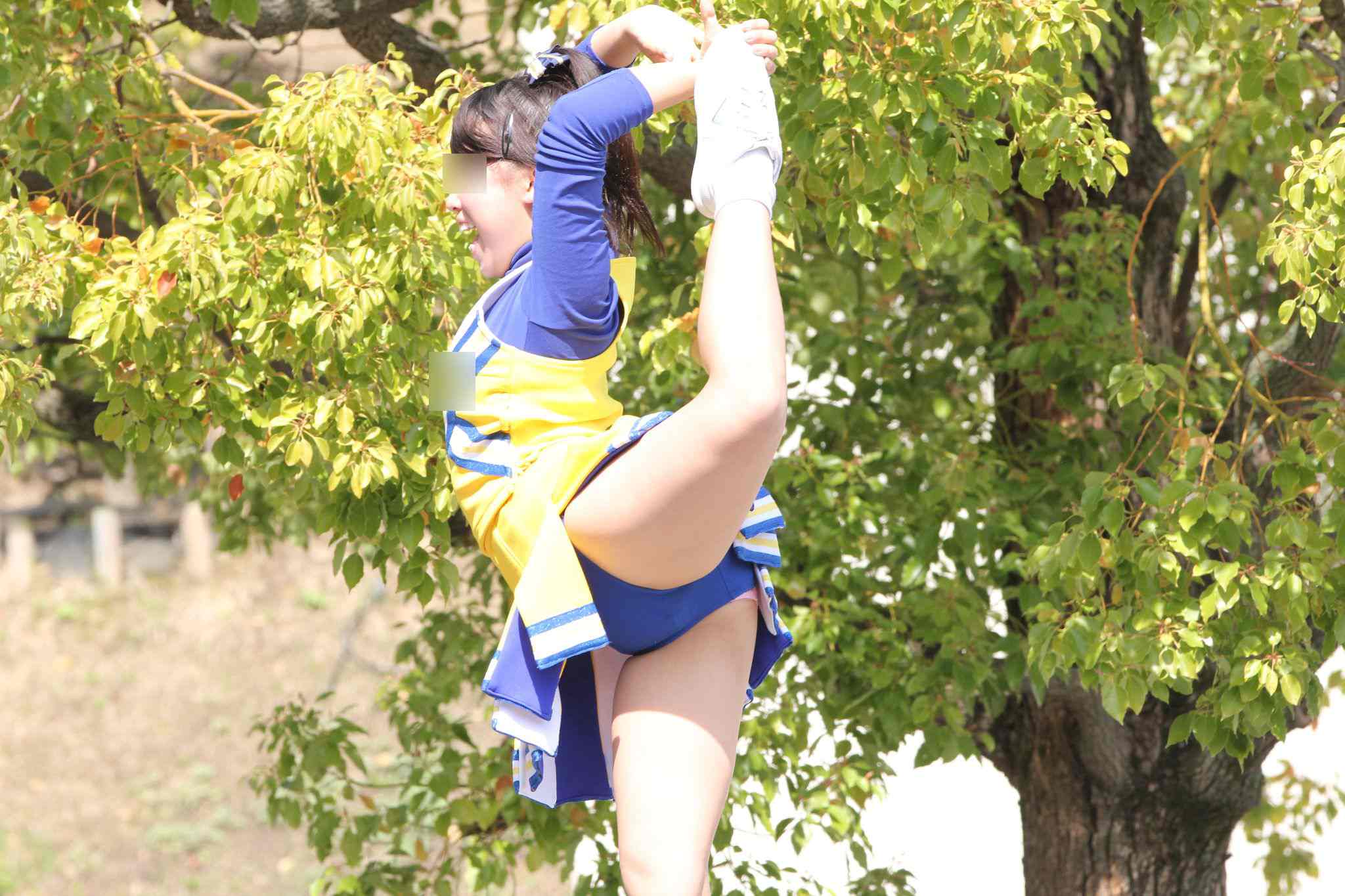 きゃめる３７　魅惑の世界へようこそ！ 色褪せないアンスコ魂をお楽しみください！ 黄色ユニフォームに青アンスコ　ハイキックでアンスコから生パンツがはみ出て　股間の黒ずみすら見える　体操女子　日本代表　フィギュアスケート女子　スコート  中学水泳部　高校水泳部　アンスコ　ハイキック　中学体操部　高校体操部　ハイレグ　レオタード　チアリーダー　競泳水着　ＪＣ　ＪＤ　ＪＫ　#日本代表　#女子アスリート