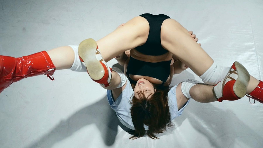 ユーザーからのリクエストで恥ずかし固めで集中攻撃 ハイレグリングコスチューム大股開きの女子レスラー【HD】カスタムマッチMIXED FIGHT 05