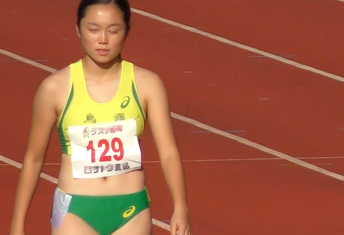 ブルマから白いものが・・・　ぼーんほわいと　鳥取商業高校女子陸上部　日本女子体育大学　九州共立大学　黄緑色アシックス製レーシングショーツ　立命館大学　山中日菜美　TEAMミズノ　和田麻希　今村病院　女子陸上部