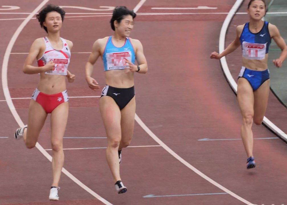 ブルマに戻ったハードラー ぼーんほわいと 富士通　陸上競技部　田中佑美　立命館大学　銀行ブルマ　七十七銀行　青木益未　日本建設工業　アスリート社員　福部真子　㈱アトレ　ヘンプヒル恵