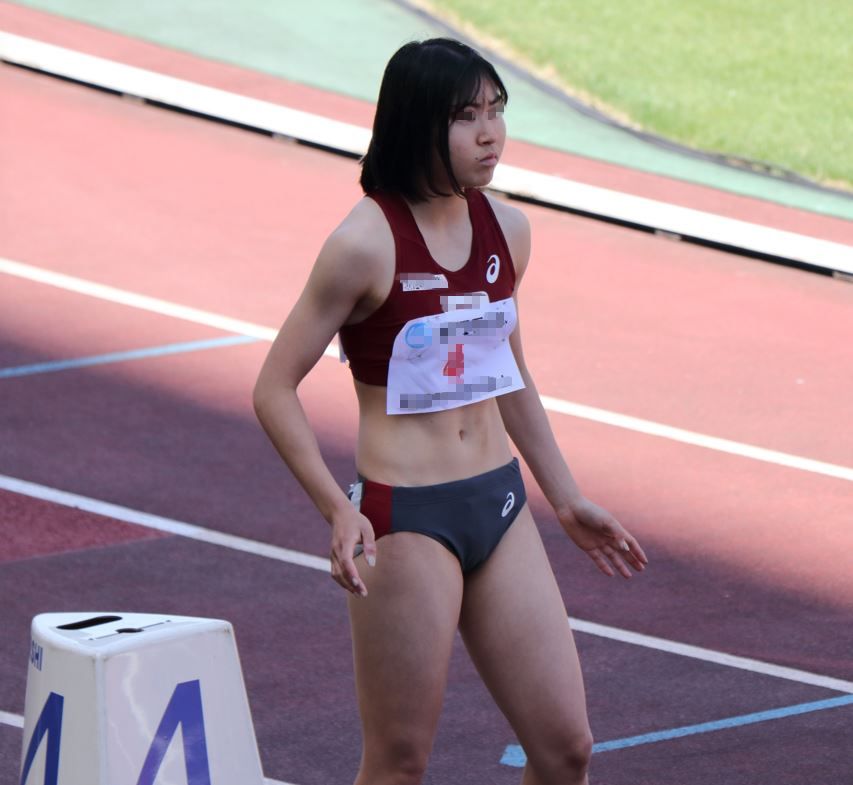 陸上美女画像集 THE DRUNSSOR　児玉芽生　実業団陸上女子ミズノ　TEAM MIZUNO 至学館大学　陸上セパレートユニフォーム　モデルチェンジ　中央大学　女子陸上部　スズキ自動車ＡＣ　岩田優奈　ＯＧブルマ　立命館大学女子陸上部　人気のアシックス製セパレートユニフォーム　ストレッチブルマ