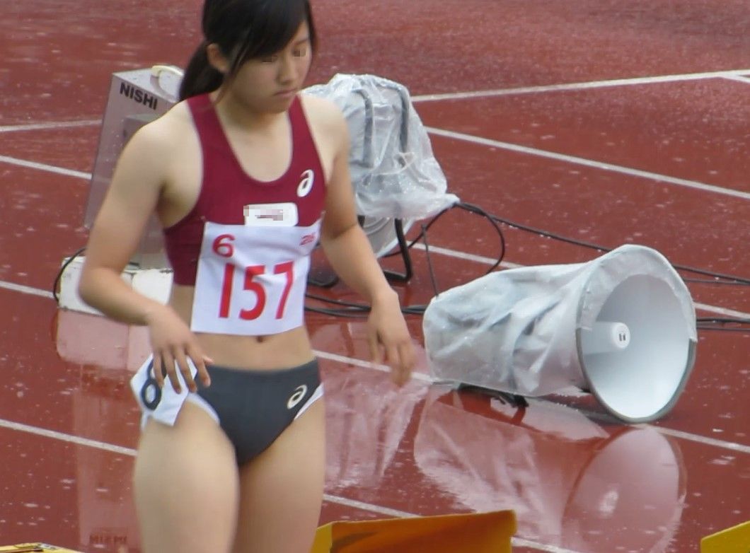 【動画】No.A013 femi 立命館大学　女子陸上部　アシックス製セパレートユニフォーム　大阪成蹊女子高校　赤色ブルマ　甲南大学女子陸上部　園田学園女子大学