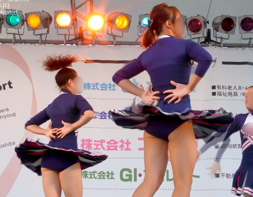 そんなに高く上げたら下から見えちゃう(4K) すぽチァン 大阪体育大学 応援団チアリーディング部 JASPERS　ターン　ブルマ型アンダースコート　スターツ