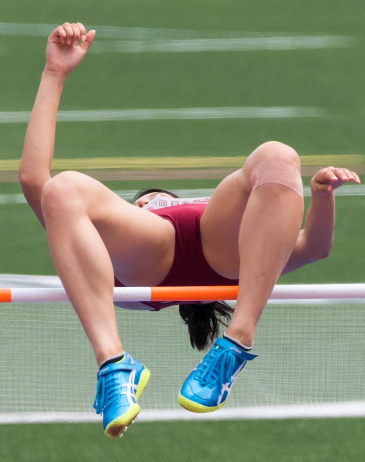 「陸上競技写真集(ブルマ)超有名美人アスリートNo.8」 すみたん　早稲田大学女子陸上部　仲野春花　逆さ盗撮　跳躍の瞬間開脚ブルマ