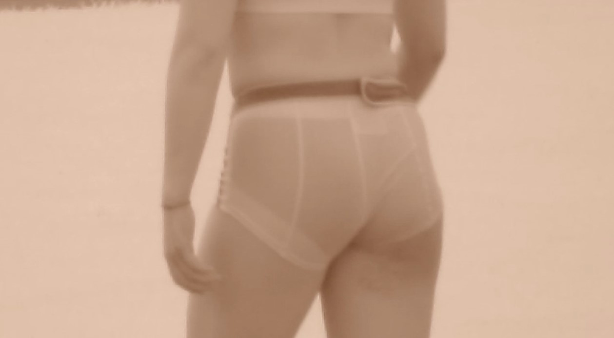 【期間限定】【FullHD1206】陸上女子の透けパン祭り　撮山明　赤外線機能陸上撮影　新潟医療福祉大学　女子陸上部　ミズノ製ハイレグレーシングブルマ　アンダーヘアー透け　ハイカット　ハイレグ　三段跳び　大学女子陸上　透けブルマ