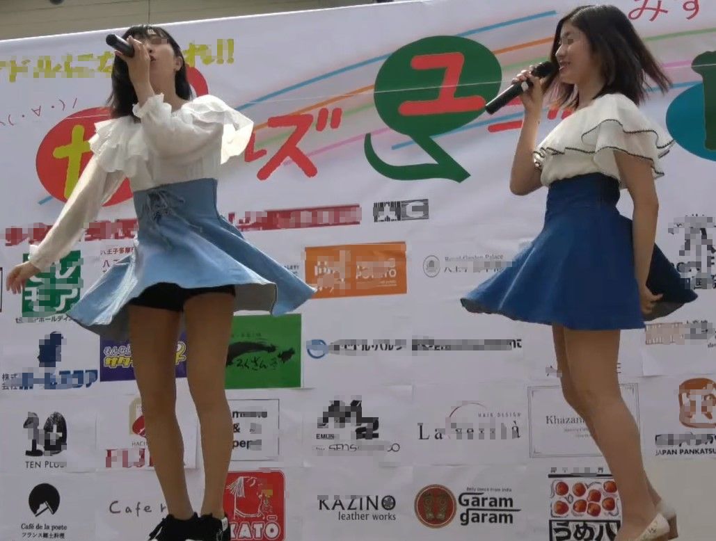 カラオケ大会でPチラ祭り yarz チア生パン　アイドル生パンツ　スパッツ穿き忘れ　ステージパンチラ　ターン　パンスト越しパンチラ　アンスコ穿き忘れ